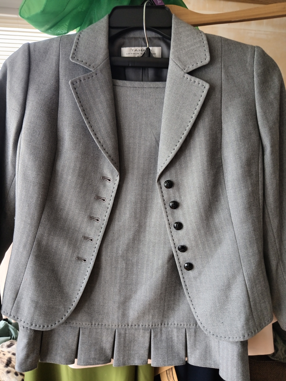 Elie Tahari Grey Women's Tailored Petite Blazer and Skirt Set